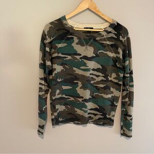 J. Crew Sweatshirt Sweater in Camo 100% Merino Wool Size Small